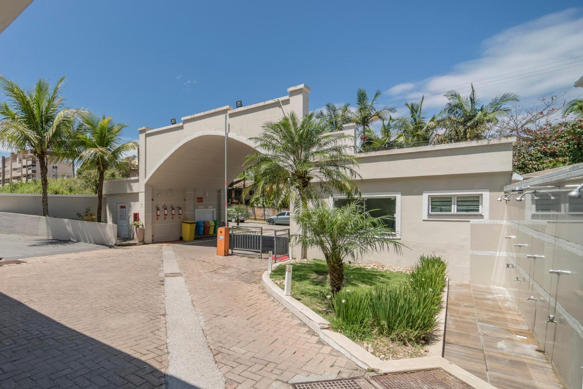 Bombinhas Summer Beach Exterior photo