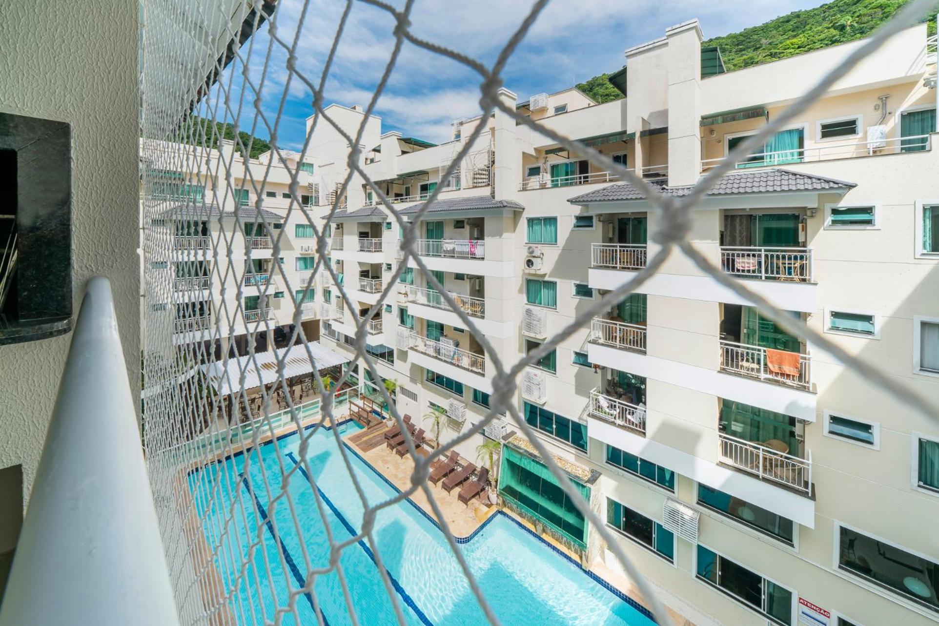 Bombinhas Summer Beach Exterior photo